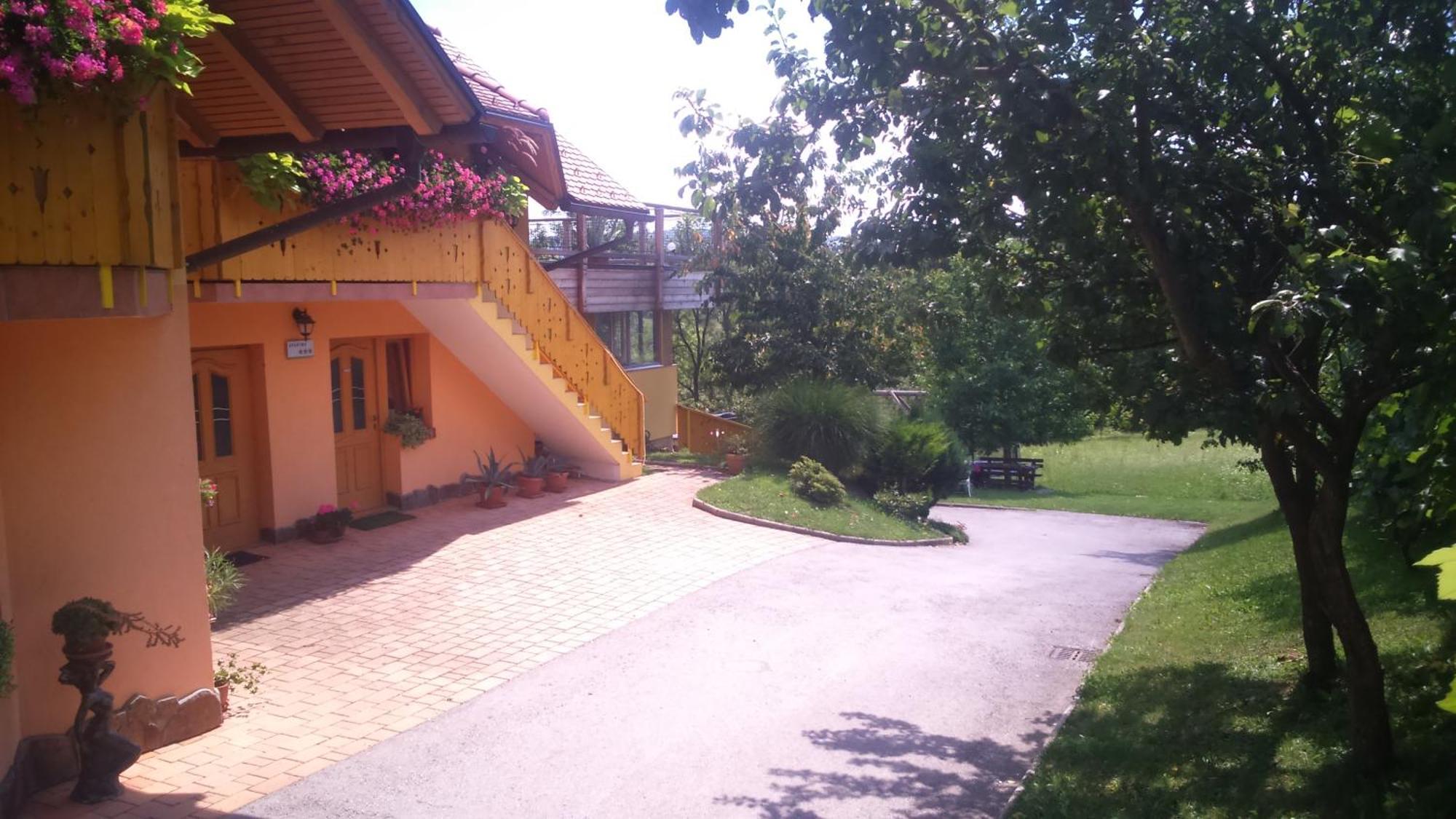 Apartment Beli Zajec มอเซียร์เย ภายนอก รูปภาพ